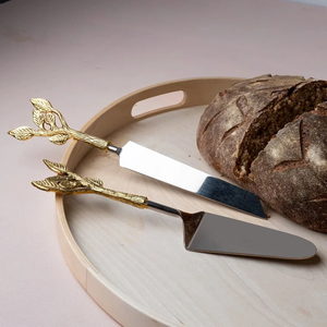 Ensemble de serveur de gâteau en laiton, conception de poignée de lien interverrouillée géométrique moderne, service élégant de ton or, disponible aux prix de gros - Product Image 4