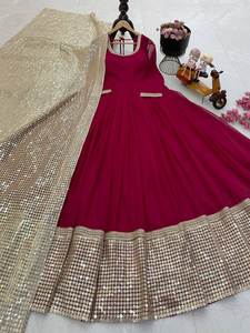 Robe Anarkali de soirée de mariage de créateur en faux géorgette avec broderie de sequins et dupatta en tulle doux brodé de sequins - Product Image 4
