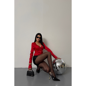 Chemisier en satin rouge pour femme avec manches à revers - Product Image 2