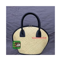 Sac en jonc de mer tissé avec un style naturel, parfait pour les femmes, les sorties à la plage, les courses et les pique-niques