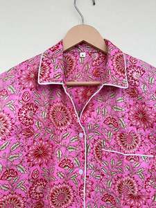 Pijamas casuales de lujo elegantes de manga larga con estampado floral de popelina de algodón 100% hechos a mano indios para - Product Image 6