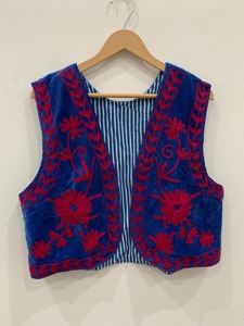 Chaleco Floral Bordado en Terciopelo Azul, Cuello en V, Frente Abierto, Talla Grande, Estilo Prairie Chic para Mujer, Ropa de Primavera - Product Image 1