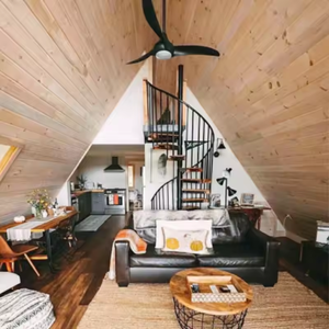 Airbnb บ้านสามเหลี่ยม Casas triangulares บ้านต้นไม้เหล็กแสงโครงสร้างชุดบ้านกรอบสำหรับที่อยู่อาศัย - Product Image 6