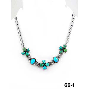 Collier de style sud-ouest Émeraude Verte, fait main avec motif floral en turquoise et blanc, bijoux en argent sterling - Product Image 1
