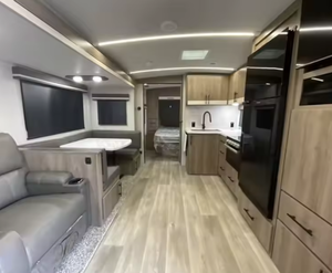 Used 2025 2024 2023 G-r-a-n-d Design I-m-a-g-i-n-e 2800BH Camper Rvs Motorhomes Travel Trailer - Product Image 3