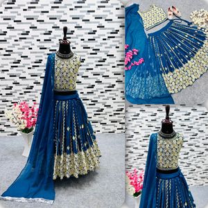 Trabajo de bordado de secuencia de diseñador Lehenga-Choli con Dupatta Nuevo estilo elegante para bebés Niñas Niños Grupo de edad - Product Image 2
