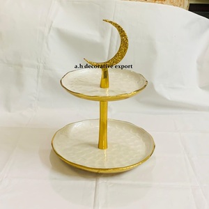 Plat à condiments vintage en métal martelé doré de luxe, 3 sections, poignée en forme de lune, intérieur en émail blanc, écologique - Product Image 4