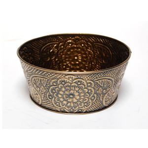 Nouveau dernier Design fer martelé Floral Design planteur avec poignée en laiton Antique fini jardinières fleur seaux en métal à vendre - Product Image 5