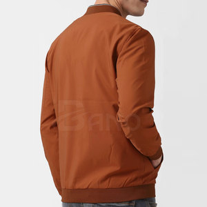 Chaqueta Bomber Acolchada de Alta Calidad para Hombre, Diseño Personalizado, Superventas 2024, Mejor Precio, Ropa de Invierno, Cuello Alto - Product Image 2