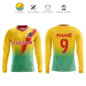 เสื้อฟุตบอลผ้าเจอร์ซีย์แห้งเร็วเป็นมิตรกับสิ่งแวดล้อมพร้อมการป้องกันรังสียูวีอัตโนมัติ