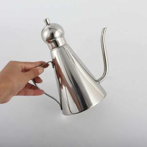 Ollas de aceite a prueba de fugas de acero inoxidable de 500ml, botella dispensadora de aceite de oliva de acero inoxidable para uso en la cocina - Product Image 3