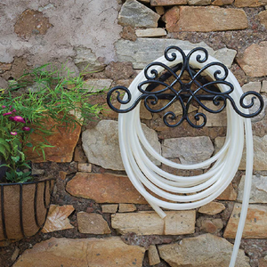 Vente en gros de support de tuyau d'arrosage mural noir design Système d'irrigation en métal pour aménagement paysager - Product Image 1