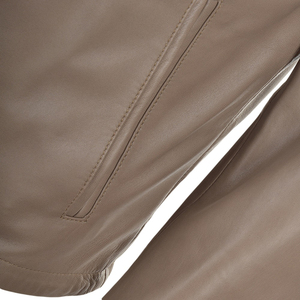 Chaqueta de Cuero Negra para Motociclista, de Alta Calidad, al por Mayor, Personalizada con Logotipo Frontal, para Hombre, Invierno 2025 - Product Image 4