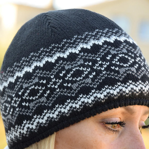 Gorro Jacquard con letras Premium, gorro de punto de invierno personalizado, gorro suave y cálido con bordado personalizado para ropa de moda - Product Image 5