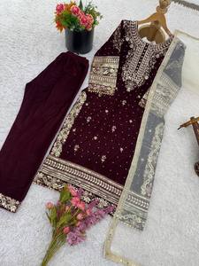 9000 Micro Velvet Designer Look Top-Dupatta Totalmente cosido Parte inferior Bordado pesado Siquance Work New Party Wear Salwar para la playa - Product Image 2