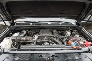 USADO LHD/RHD 2017 T0Y0TA TUNDRA LIMITED CREWMAX 4X4 - Product Image 6