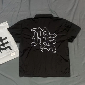 MIXED EMOTION เสื้อยืดแขนสั้นปักลายเพชรพร้อมซิปสีดำ - Product Image 4