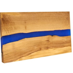 Resina azul rellena en texto medio Diseño de tu nombre Tabla de cortar de madera Tabla de servicio rectangular para el hogar y utensilios de cocina a la venta - Product Image 2