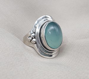 Anillo de Aguamarina de Plata de Ley 925, cabujón ovalado, bisel moderno, joyería de piedras preciosas naturales hechas a mano, venta al por mayor - Product Image 1