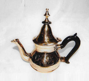 Top Quality Brass Tea <b>Pot</b> for Serving Tea and Coffee New Embossed Design Brass Kettle Available at Cheap Price . - Product Image 2