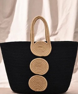 กระเป๋าโท้ทปอกระเจาสีดำทำมือ - Product Image 2