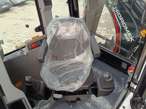 NOUVEAU HMK 62T 5.28T Mini Chargeuse-pelleteuse sur chenilles 65,2 CV Diesel Turbo Hydraulique 60 L/min Chargeuse 0,45 m³ et Pelleteuse 0,06 m³ - Product Image 4