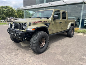 Voiture d'occasion de qualité à prix abordable 2026 Jeep Gladiator Rubicon 3.6 4x4 Auto Double Cabine Conduite à droite - Product Image 1
