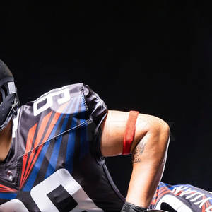 Bandas de bíceps de fútbol americano de primera calidad hechas con el mejor material Bandas de bíceps de fútbol americano - Product Image 3