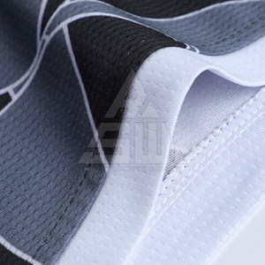 Conjuntos de Uniformes de Baloncesto Personalizables de Alto Rendimiento con Transpirabilidad, 100% Poliéster, Tallas Grandes Disponibles para Hombre - Product Image 6