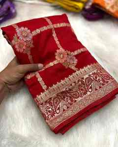 Elegance Dressing Vêtements ethniques attrayants Meilleur chemisier sari en soie russe pure et douce avec travail de tissage Minakari Fournisseur indien - Product Image 5