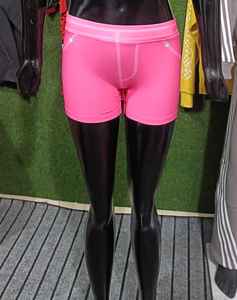 กางเกงขาสั้นออกกำลังกายสำหรับผู้หญิงระบายอากาศได้ดี - Product Image 2