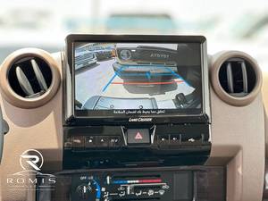 Toyota Land Cruiser 2024 Usato, Guida a Sinistra, SUV, Benzina, Cambio Automatico, 5 Posti, Interni in Pelle, R19 - Product Image 3