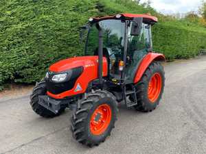 Tracteur Kubota 4x4 abordable, équipement agricole multifonctionnel et durable pour usage agricole, achetez maintenant avec livraison rapide - Product Image 2