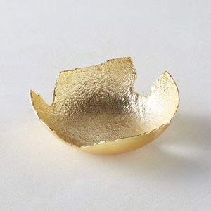 Nuevos cuencos decorativos de latón y Metal de estilo americano real a la venta suministros de utensilios de cocina Diseño de hojas cuencos de frutas pieza central - Product Image 5
