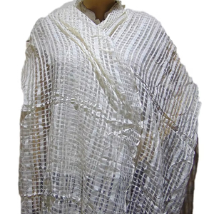 Écharpe longue en soie transparente de style d'été fait à la main pour les femmes impression numérique personnalisée avec des motifs de cravate de longueur moyenne géométrique - Product Image 1