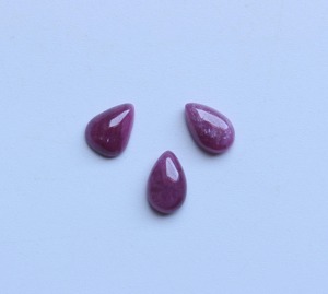 อัญมณีทรงหลังเบี้ยทรงลูกแพร์ทับทิมธรรมชาติสำหรับทำเครื่องประดับ TJ - Product Image 3