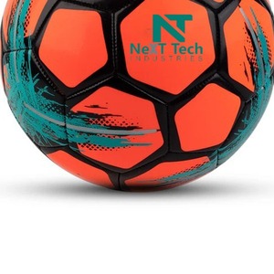 Balón de entrenamiento de fútbol de Next Tech Industries, material de PU para fines de entrenamiento con diseño personalizado y logotipo personalizado - Product Image 4