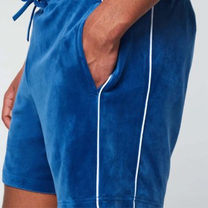 "Elegantes pantalones cortos de terciopelo para hombre: sensación lujosa, ajuste cómodo, ideal para ropa informal y de Salón" - Product Image 5