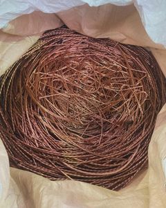 ลวดทองแดงคุณภาพสูงมือสอง ลวดทองแดงและเศษสายเคเบิลสำหรับขาย ความบริสุทธิ์ 99.99% เศษทองแดงออสเตรีย คุณภาพสูงสุด - Product Image 2