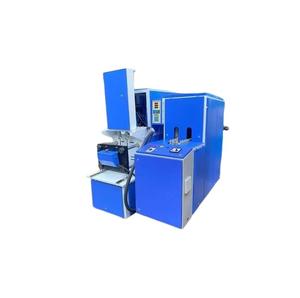 เครื่องเป่าขวดพลาสติก PET แบบหลายช่องที่ขายดีที่สุด สำหรับโรงงานผลิตขวดเครื่องดื่มที่ให้ผลผลิตสูง มีจำหน่ายในราคาส่งออก - Product Image 3