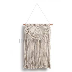 Tenture murale en coton macramé bohème fait à la main décor de fête pour les occasions d'anniversaire de Pâques de Diwali - Product Image 1