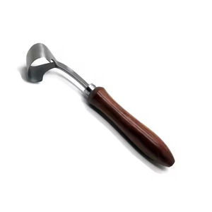 MEDIPURE INSTRUMENTS Couteaux à sabots de cheval en acier inoxydable personnalisés en gros, tranchants, réutilisables, instruments vétérinaires, manche en bois - Product Image 3