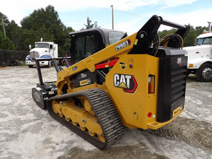 Chargeuse compacte sur pneus CAT 2022 avec broyeur forestier, moteur, boîte de vitesses et groupe motopropulseur pour équipement de défrichage agricole 4 tonnes - Product Image 1