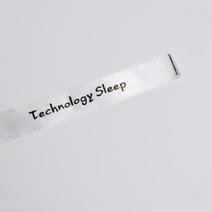 Étiquettes imprimées de vêtements en coton personnalisées avec logo de marque Services d'impression d'étiquettes de vêtement imprimés de haute qualité - Product Image 5