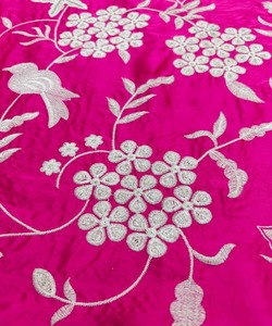 Robe Jilbab style Dubaï avec dhoti en rose pour femme avec broderie de luxe et robe classique en satin - Product Image 6