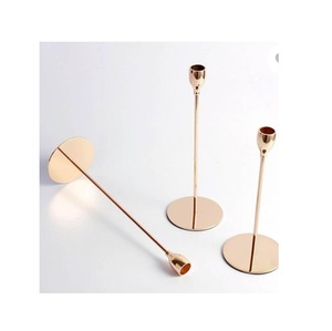 Vente en gros de bougeoir en laiton et métal plaqué or, pièce maîtresse avec un grand vernis pour les fiançailles de mariage, les événements et la décoration intérieure - Product Image 2