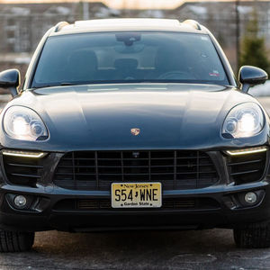 Porsche Macan Turbo 2017, 4 cylindres, transmission intégrale - Product Image 1