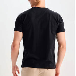 T-shirts imprimés en coton de haute qualité Logo personnalisé couleur unie 100 coton surdimensionné vente en gros T-shirts à col rond pour hommes - Product Image 1
