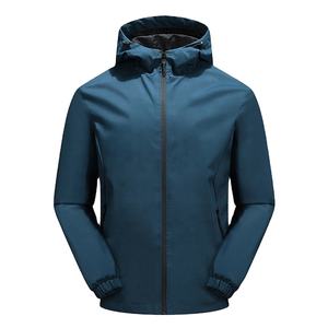 Chaquetas Softshell para deportes al aire libre Precio barato Chaquetas Softshell a prueba de agua para hombres Chaquetas transpirables de manga regular para hombres 2026 - Product Image 3