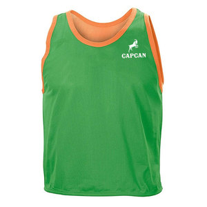 Bavoirs d'entraînement réversibles à double face durables de style à motif personnalisé gilet d'équipe sportive pour la pratique fabriqué au Pakistan - Product Image 2